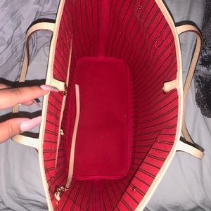 NEVERFULL MM | CHERRY | MONOGRAMA